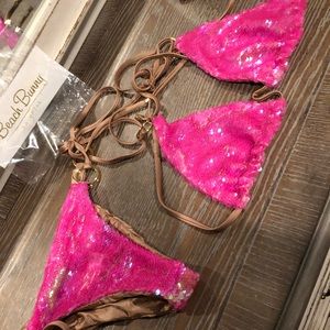 Beach bunny siren song